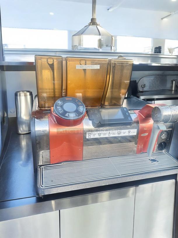 Pristine Thermoplan AG Mastrena II espresso machine in stainless steel. Superautomatic, fully tested, 240V, excellent condition.