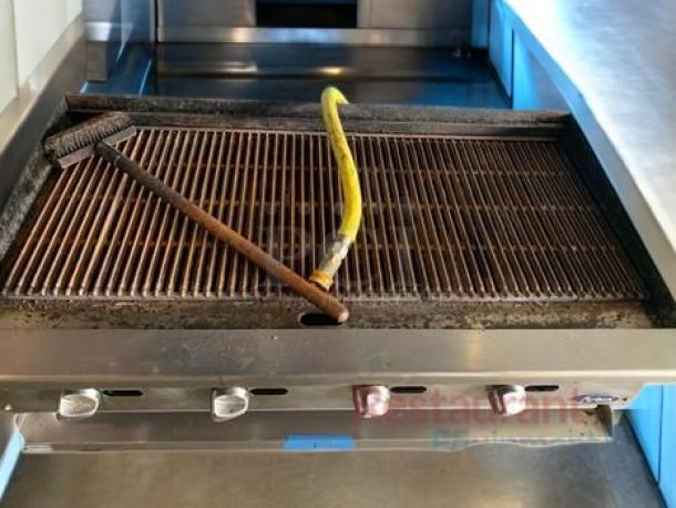 Atosa ATRC-36 heavy-duty 36" gas charbroiler in superb condition, fully tested and working, with control knobs and grill brush.