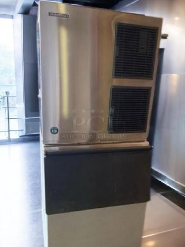 Hoshizaki KM-901MAJ ice maker, superb condition, stainless steel, 208–230V, tested and working, crescent cube model.