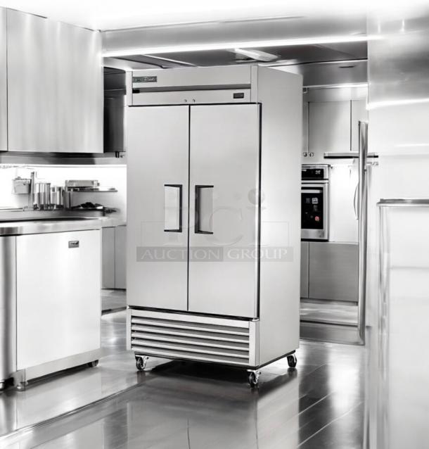 True T-35F-HC double solid door reach-in freezer, superb condition, fully tested, 115V, 2-door, by True Manufacturing.