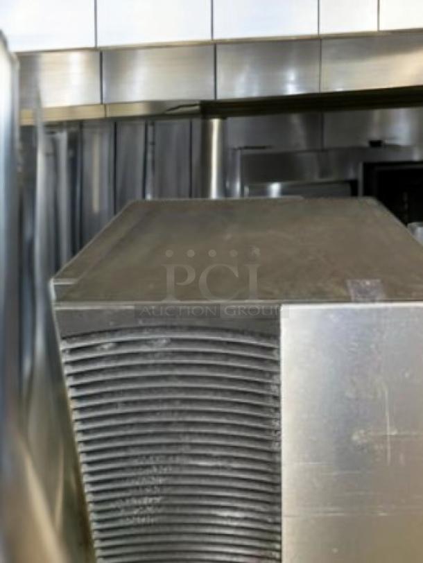 Manitowoc Ice Machine, Model IY0906A-261D, superb condition, air-cooled, fully tested, 208/230V, Indigo NXT Series.