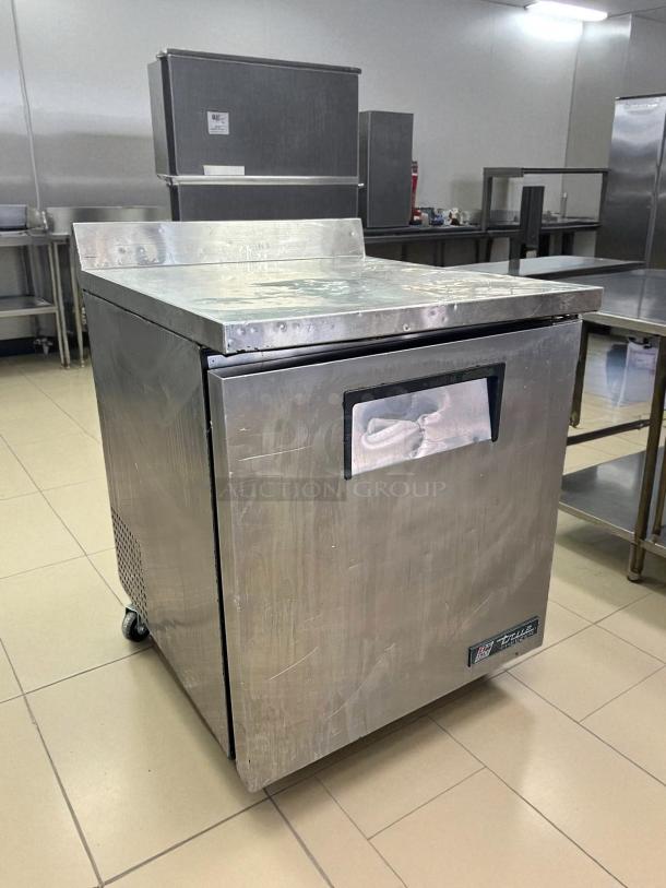 True TWT-27F-HC worktop freezer, stainless steel, 28" wide, right hinge door, excellent condition, 115v.