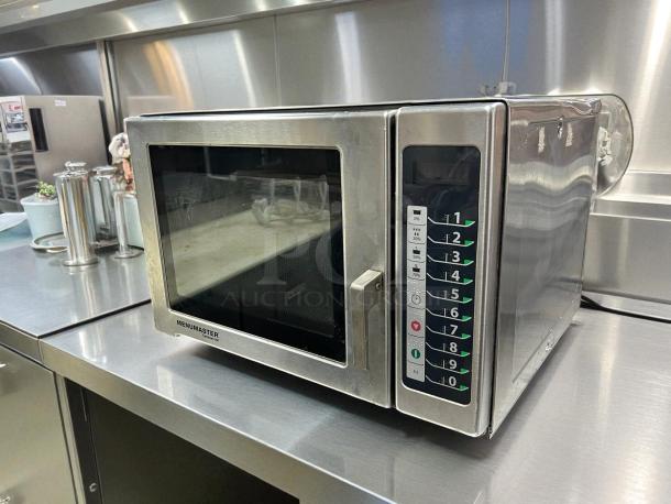 Menumaster MFS18TS 1800W commercial microwave in great condition, stainless steel, keypad control, tested and working.