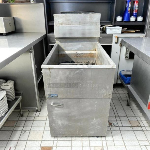 Pitco VF-65S 65lb gas fryer, Energy Star rated, tested and working, stainless steel finish, slight wear visible.