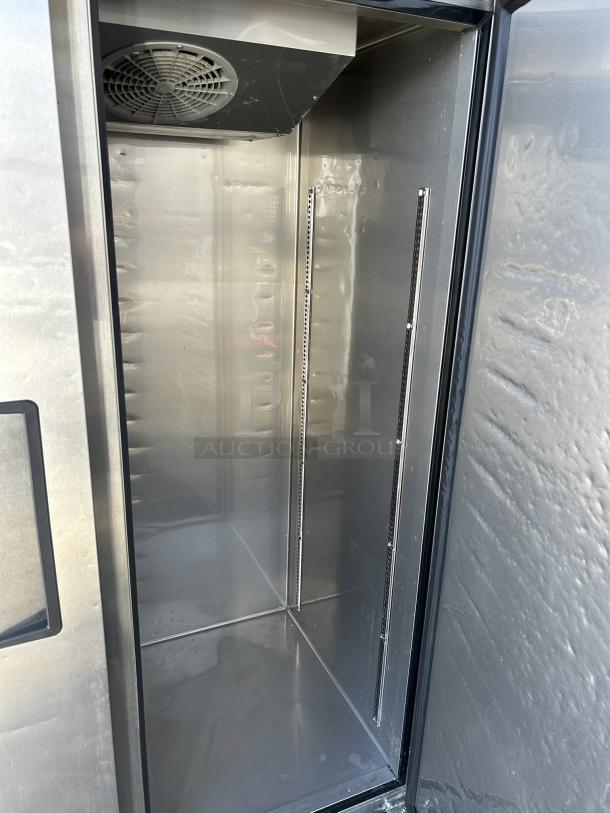 Turbo Air M3H47-2 heated cabinet, excellent condition, 10 pan capacity, stainless steel, tested and working.