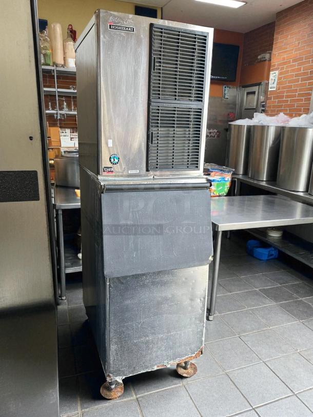 Hoshizaki KM-350MAJ slim line crescent ice machine, 489 lb. capacity, 115V 1 Phase, tested, working, visible wear.