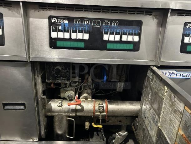 Pitco SSH75 gas fryer, 75 lb capacity, natural gas, floor model. Displays control panel and interior components. Tested/working.