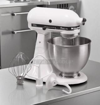 Great Condition - KitchenAid Classic 4.5qt Stand Mixer - White - Tested and Working! - Item #1213221