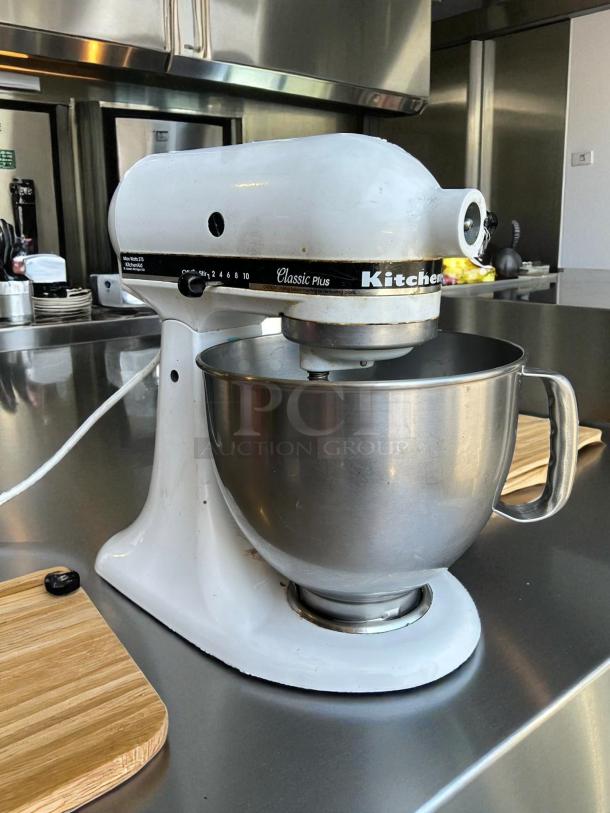 KitchenAid Classic 4.5qt Stand Mixer in white, excellent condition, tested and working. Visible "Classic Plus" label.
