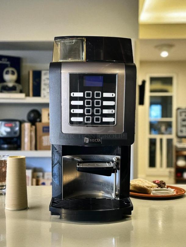 Grindmaster KORINTO PRIME automatic espresso machine with 2 1/10 lb hopper, 3/5 L boiler, tested and working, 120v.