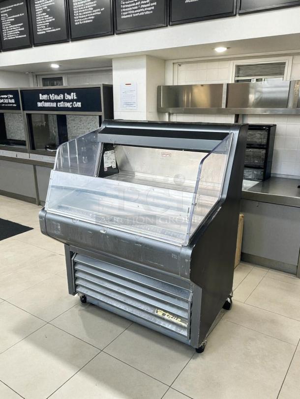 True THAC-36-HC-LD horizontal open air cooler, 36 1/8", three levels, great condition, tested and working, 115v.