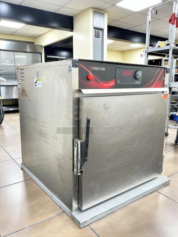Cres Cor H137SUA5D hot holding cabinet, stainless steel, excellent condition, tested, 120V, visible control panel.
