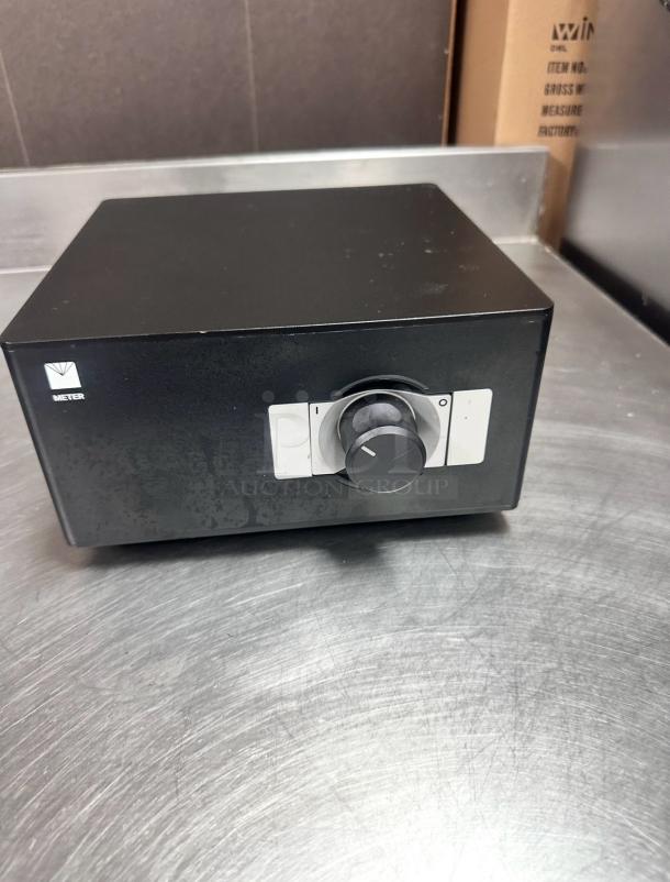 Pristine METER Control Power Unit, precision supply/controller, fully tested, working condition, front dial visible.