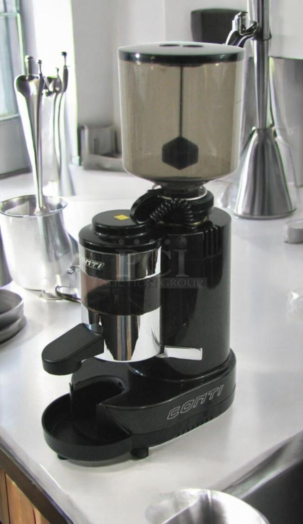 Conti On-Demand Espresso Coffee Grinder, superb condition, tested, black finish, made in Italy, professional model.