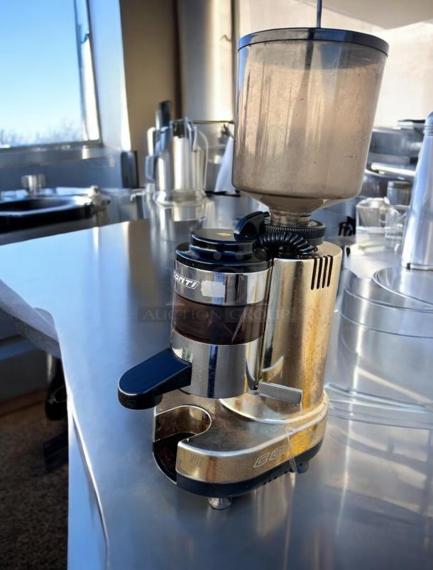 Conti On-Demand Coffee Grinder, superb condition, made in Italy, fully tested, shiny metallic finish, large bean hopper.