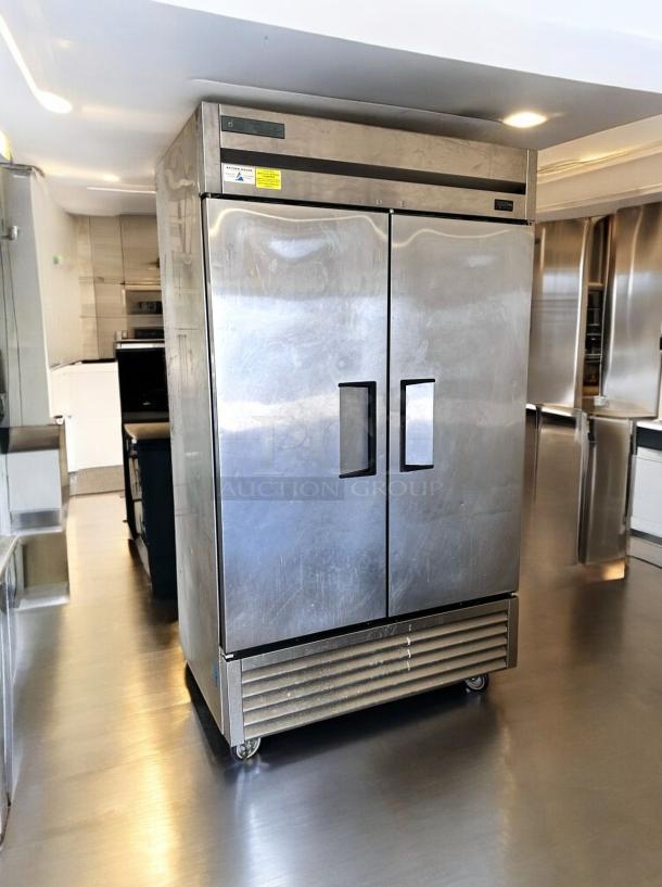 True T-43-HC Double Door Reach-In Refrigerator, superb condition, stainless steel, fully tested, 115V, commercial use.