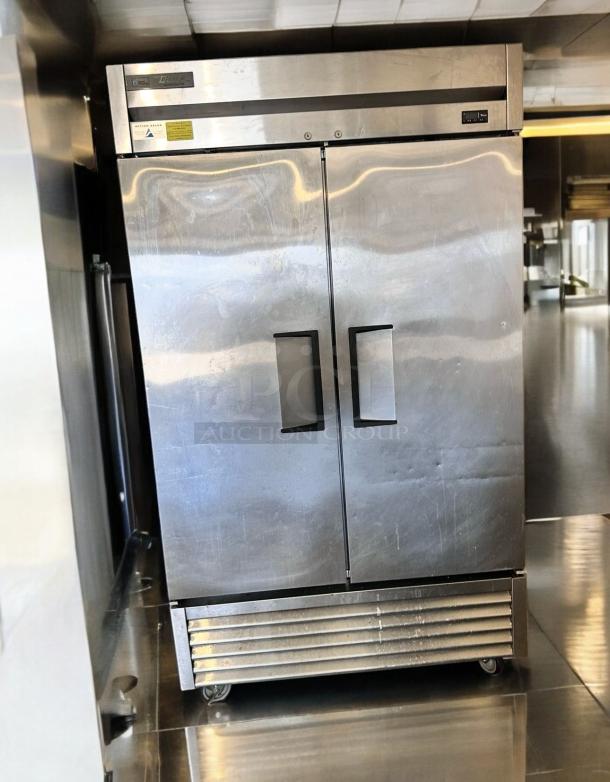 True T-43-HC Double Door Refrigerator in superb condition, 115V, stainless steel, fully tested and working, by True Manufacturing.