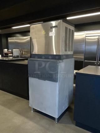 Scotsman CME1056AS commercial ice maker in superb condition, 208/230V, fully tested and working, modular cube design.