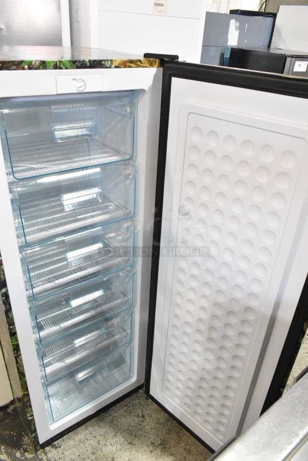 Mossy Oak BD-180U-MSOK reach-in freezer, single door, 115V, 1 phase, transparent drawers, clean condition.
