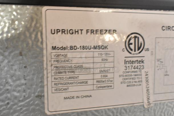 Mossy Oak BD-180U-MSOK single door freezer label. Details: 115V, 1 phase, R600a refrigerant, made in China.