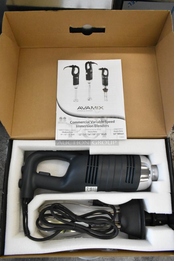 AvaMix 928IBHDW10 heavy-duty immersion blender with 10" whisk, brand new in box. Includes manual, 120 volts, 1 phase.