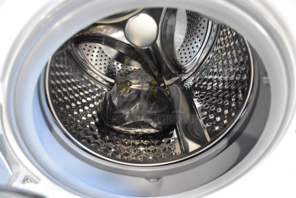 Brand new KoolMore FLW-3CWH washing machine drum. Scratch and dent model, 2.7 cu. ft., compact, front load.