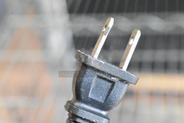 Close-up of a power plug for the Avantco 177IC18DB induction range, 120 volts, 1 phase.