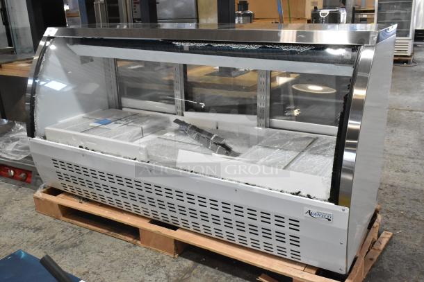 Avantco 178DLC82HCW 82" White Curved Glass Deli Case, brand new with glass damage, 115V, 1 Phase.