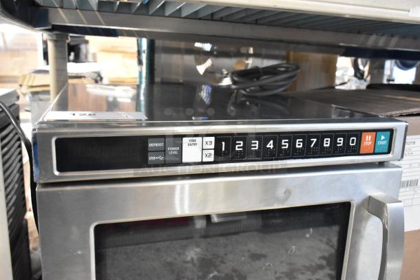 BRAND NEW SCRATCH AND DENT! Solwave Stainless Steel Commercial Countertop Microwave Oven, keypad controls, minor scuffs.
