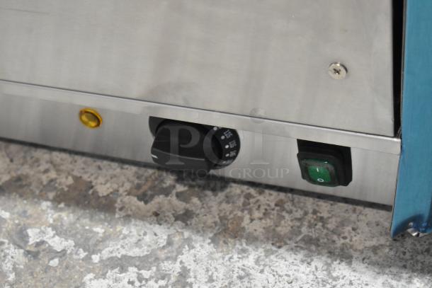 BRAND NEW SCRATCH AND DENT! 2024 Avantco 177BW48 stainless steel hot dog bun warmer, 48 buns capacity, controls shown.