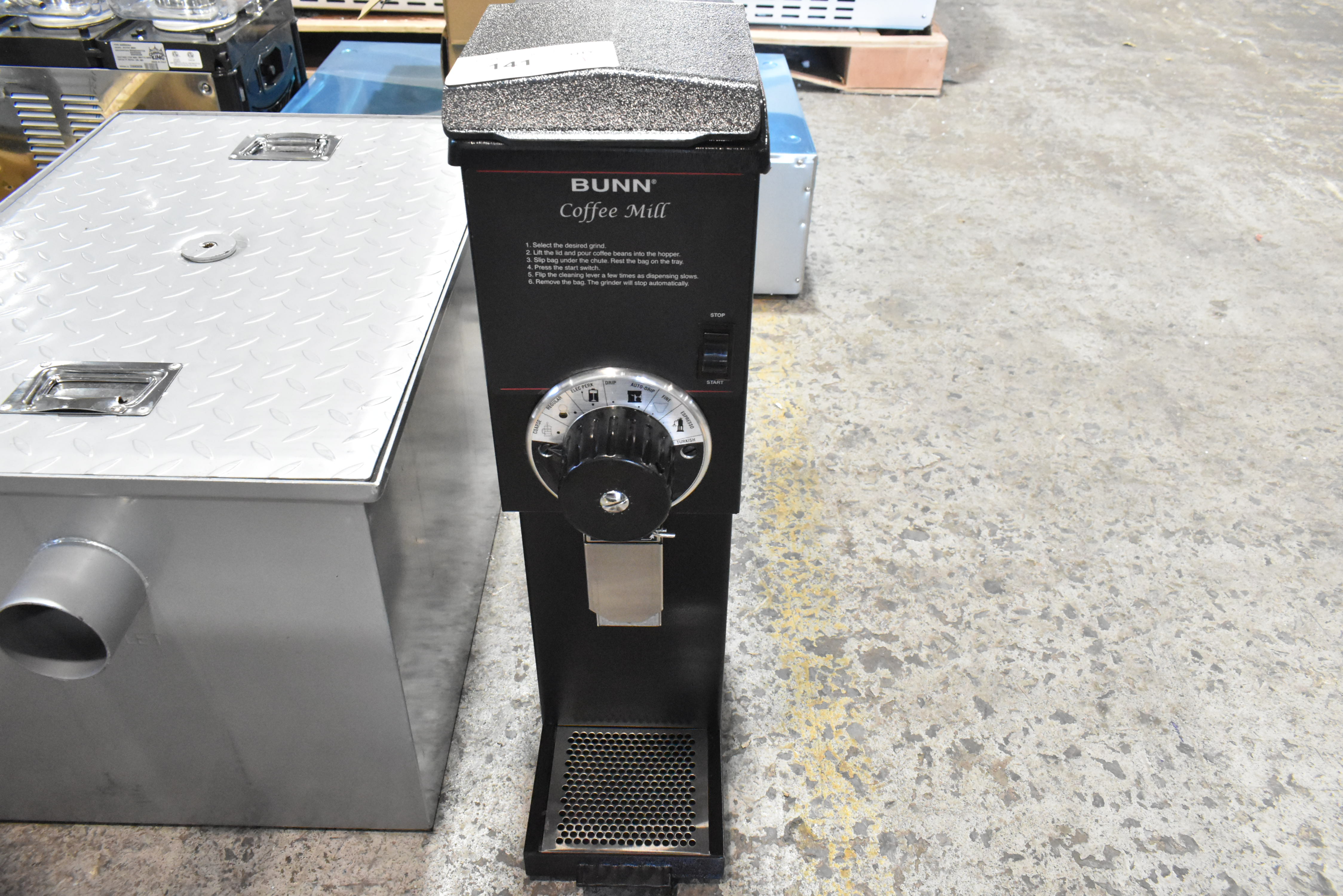 Bunn G3 HD bulk commercial coffee grinder with adjustment wheel