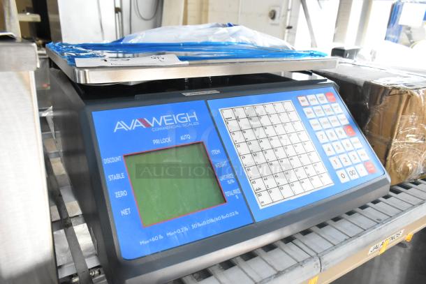 Brand new AvaWeigh 334PCSP60 price computing scale with thermal label printing. Minor scratches, functional display and keypad.