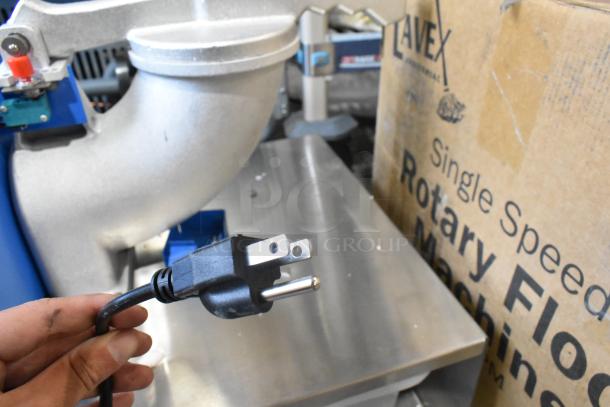 Brand new metal commercial countertop ice shaver, 120V, 1 phase. Scratch and dent condition. Includes power cord.