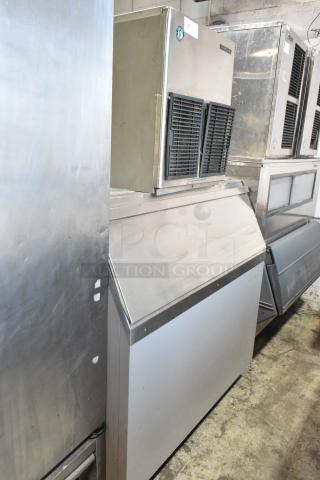 Hoshizaki F-1001MAH Metal Commercial Ice Head on Commercial Ice Bin. 208-230 Volts, 1 Phase. - Item #1213107