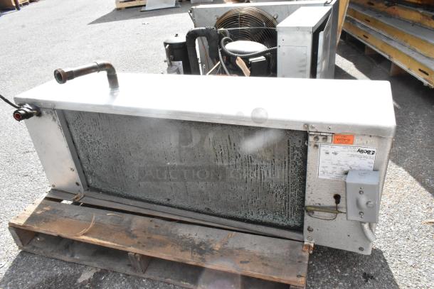 Bally Walk-In Box with BEHA015E6-HS2B-B compressor, Bally evaporator fan, 208-230V, 1 phase. Mounted on a pallet.