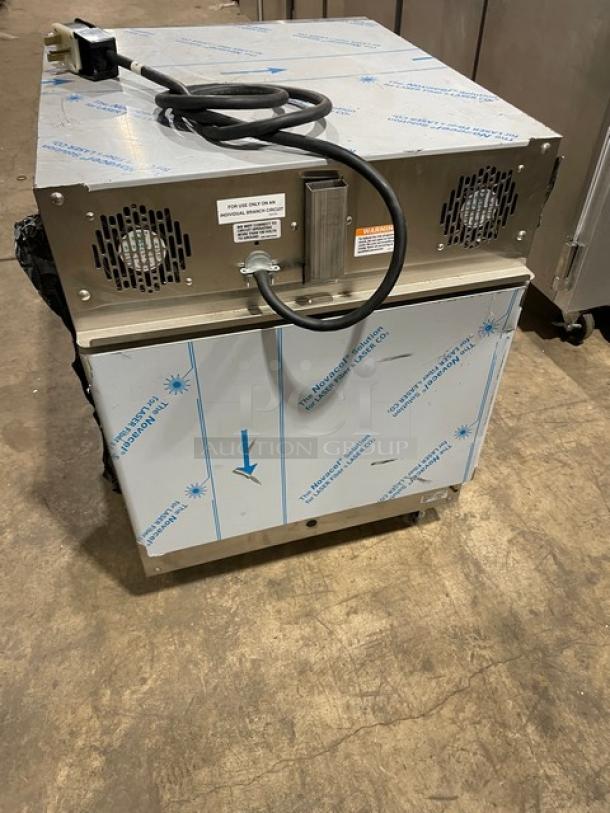 Winston CVap Series stainless steel cook & hold oven, model CHV504UVR, 2020, scratch-n-dent condition. Tags show 208V, 1 phase.