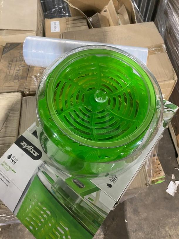 Brand new Zyliss SwiftDry Salad Dryer, single-handed use, vibrant green, with packaging. Commercial-grade quality.