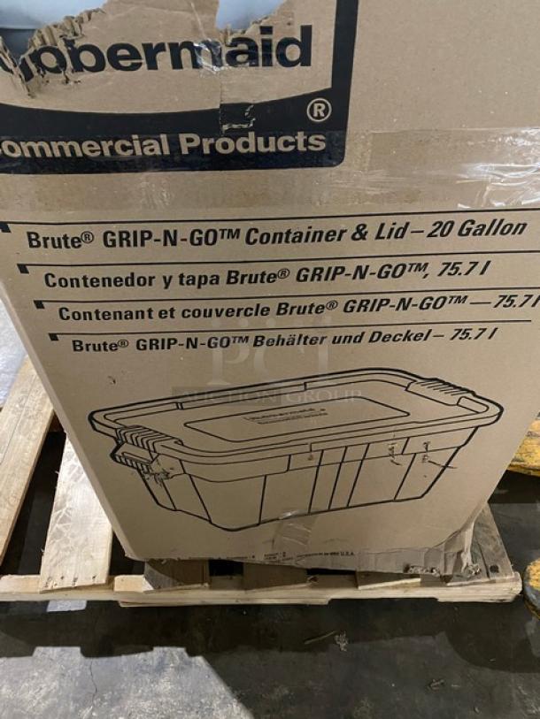 Rubbermaid BRUTE Series 20 Gal. Grip-N-Go Container with Lid, Model FG9S3100WHT, new in box.