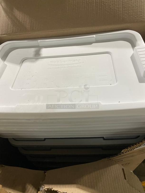Rubbermaid BRUTE White 20 Gal. Grip-N-Go Container, Model FG9S3100WHT, brand new with lid, in box. NSF certified.
