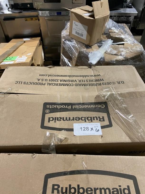 Rubbermaid BRUTE Series Commercial Grip-N-Go Container, 20 Gal, Model FG9S3100WHT, new in box with lid.