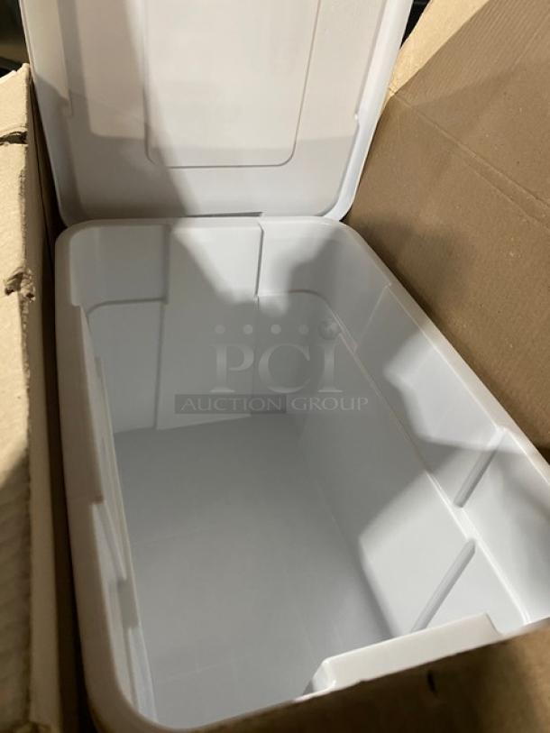 Rubbermaid BRUTE Series white 20 Gal. Grip-N-Go container, model FG9S3100WHT, brand new with lid, NSF-certified.