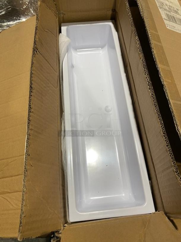 Brand new Elite Global Solutions white melamine food pan in box, model B24206-W, pristine condition, part of mixed pallet.
