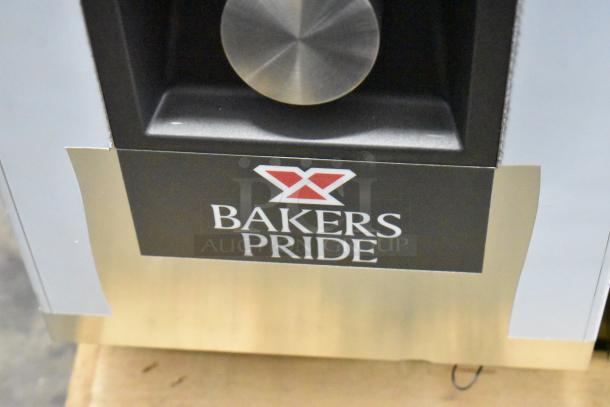 Bakers Pride AEHE061R stainless steel combi convection oven, electric-powered, 208 volts, 3 phase, brand new, scratch and dent condition.