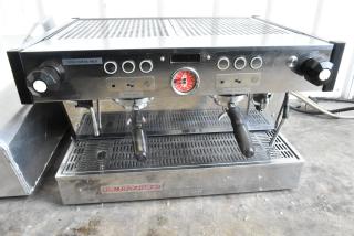 La Marzocco N/21 2 AV stainless steel espresso machine, 2 group, 2 portafilters, 2 steam wands, 208-240V, 1 phase.