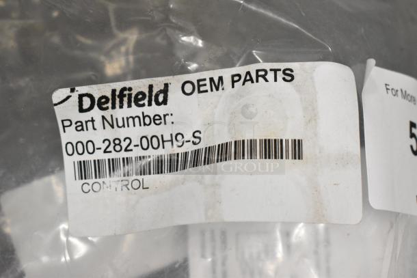 BRAND NEW, SCRATCH AND DENT, Delfield TSTAT Danfoss Service Kit, Part Number 000-282-00H9-S, OEM parts label visible.