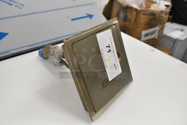 BRAND NEW Zurn Elkay Z1320-CXL-6 hydrating wall hydrant, 6", enclosed, labeled with lot number, minor scratches and dents.