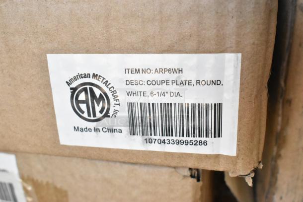 Label on box showing American Metalcraft ARP6WH 6 1/4" white round melamine coupe plate details and barcode.