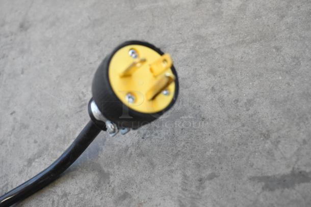 Power plug for Garland SH/WO 3500 Stainless Steel Countertop Single Burner Wok Induction Range, 208V, 1 Phase.