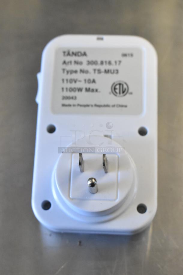 Tanda TS-MU3 Grounded Outlet Timer, 110V, 10A, 1100W Max. Includes labeling with model and specs.