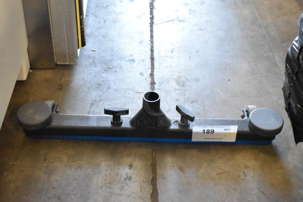 Floor cleaning tool with dual brushes, central hose attachment, and two knob controls. Visible auction tag states "189 QTY VX4".
